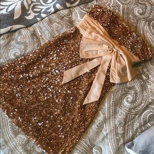 NWOT BADGLEY MISCHKA champagne sequin cocktail